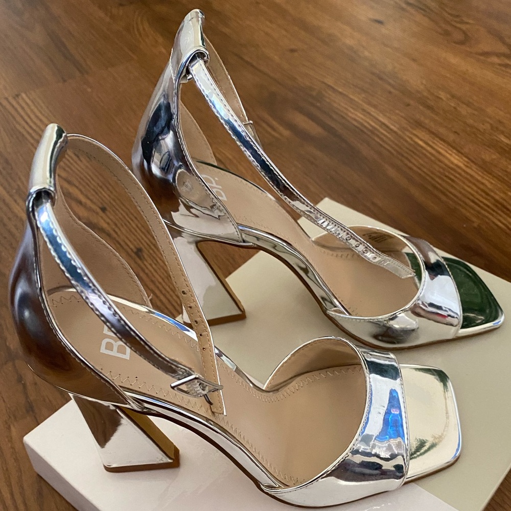 Nordstrom Rack BP. Metallic silver heeled sandal size 7.5
